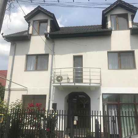 Spacious And Cozy 3Bd+Terrace Couples Apartment Timişoara Exterior foto